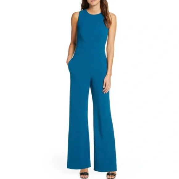 NWT Vince Camuto Crisscross Waist Crepe Jumpsuit Wide Leg size 12 minimalist - Picture 1 of 8